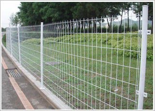 雙邊絲護欄網(wǎng) 雙邊絲護欄網(wǎng)